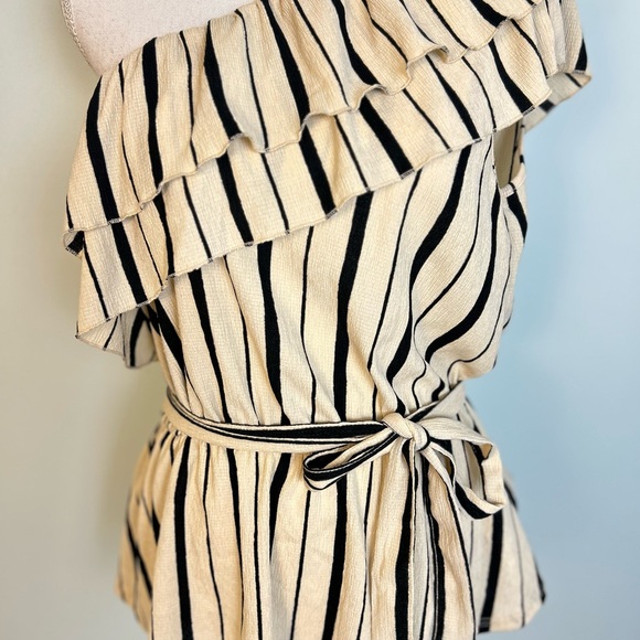 🎉HP🎉 Anthropologie Maeve Rita Striped Ruffled One Shoulder Top - Picture 2 of 8